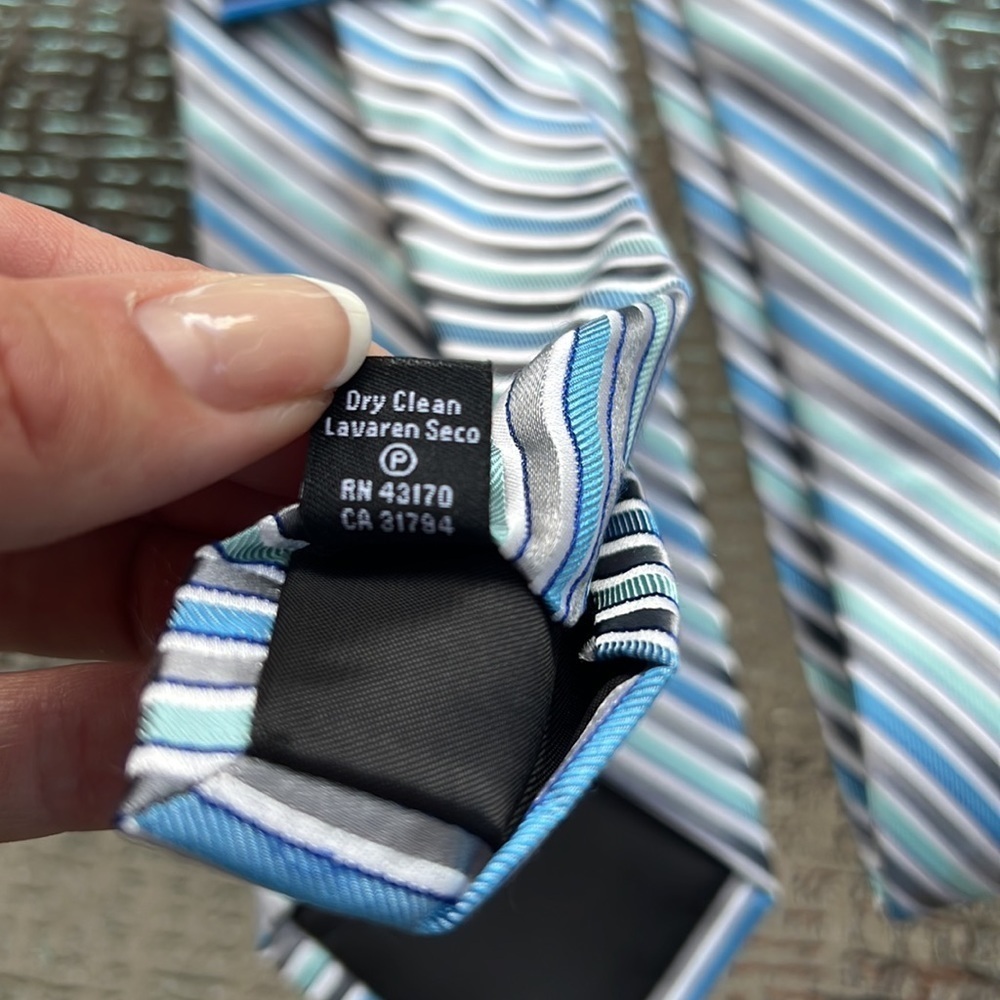 Striped tie - Picture 5 of 5